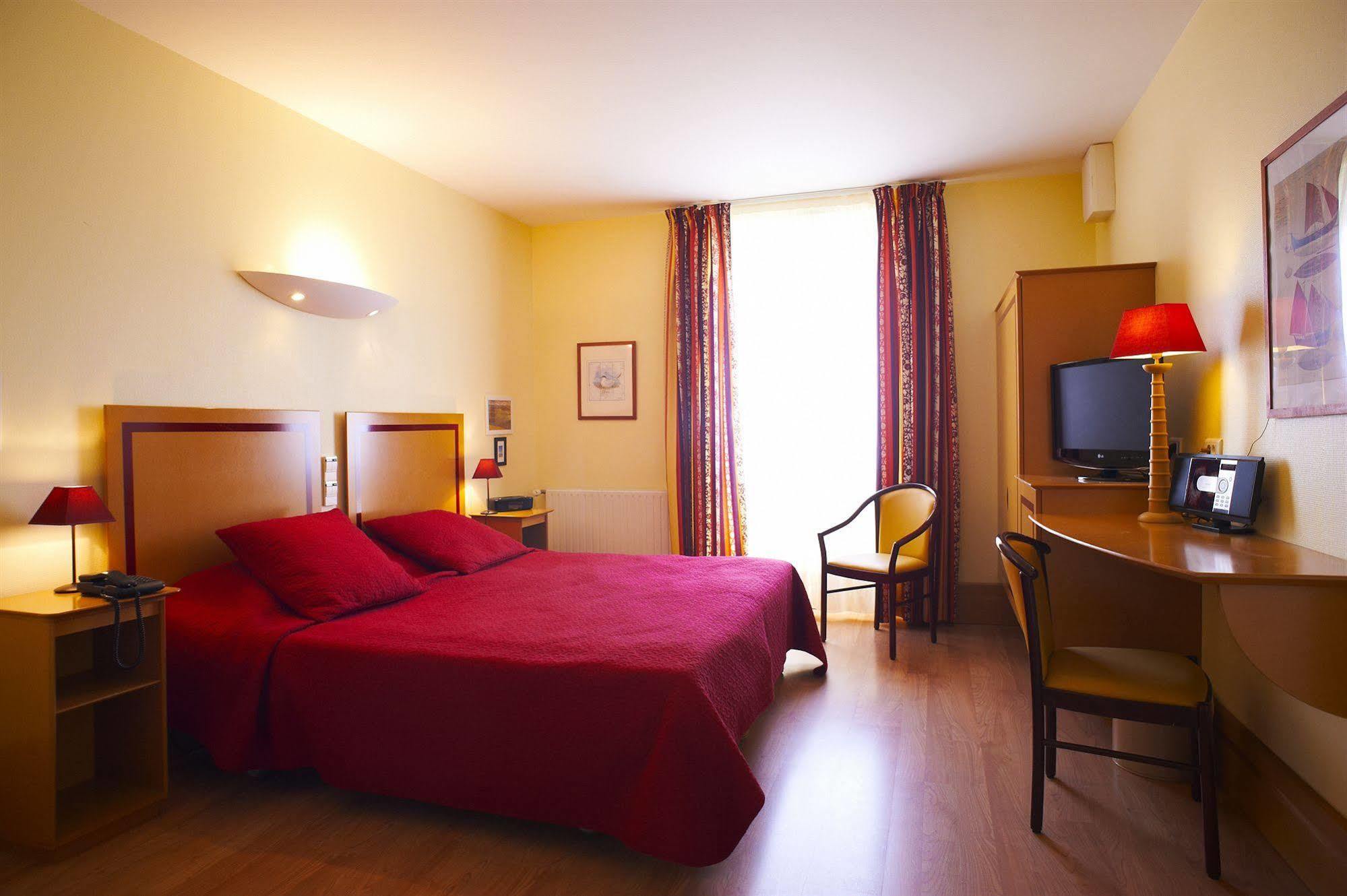 Hotel De Pen Bron لو كروازيك المظهر الخارجي الصورة